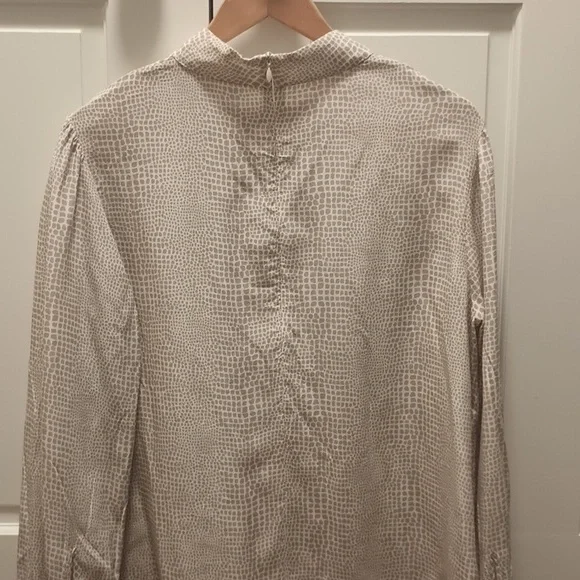Boss Beige Patterned Blouse - Picture 5 of 5